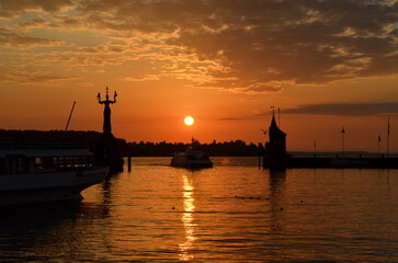 Naklejka premium Sunrise in Constance Harbor 