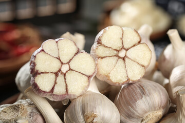 Fresh White Garlic Heads from Shandong Farmers Market - Organic Vegetable Cross Section
