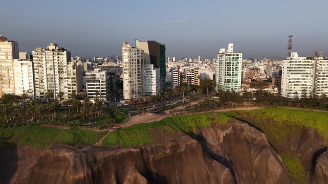 TOMA A&Eacute;REA LIMA PER&Uacute;. MIRAFLORES COSTA VERDE.