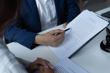 Lawyer give suggestions to client and signing contact