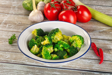 Boiled broccoli cabbage in the bowl