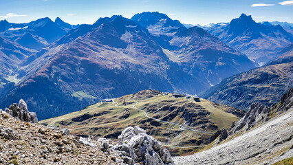 Fantastisches Gipfelpanorama am Lechtaler H&ouml;henweg am Vallugagrat mit Blick zur Ulmer H&uuml;tte