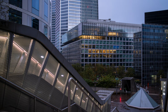 Fototapeta Architecture skyscrapers skyline night corporate finance urban modern in la defense paris france presenting a cohesive business focused urban image for commercial use