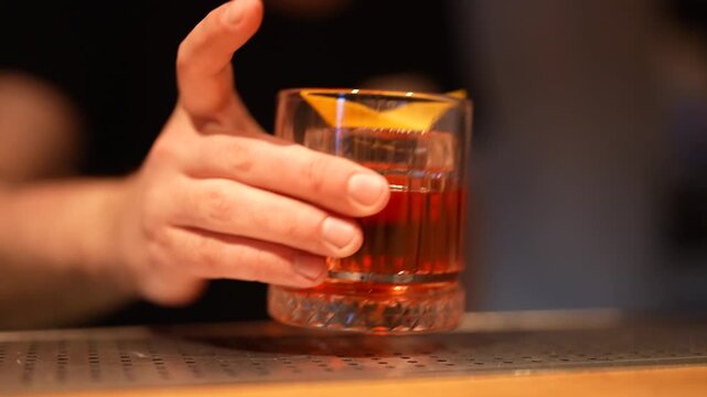 Barben Lubricates Alcoholic Drink with Lemon