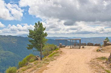 Obraz premium Lookout point over the mountains of Penada-Geres national park, Portugal 