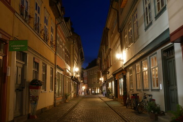 Krämerbrücke bei Nacht in Erfurt