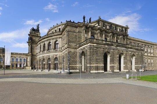 Semperoper, Saxony royal court opera house, Dresden, Saxony, Germany