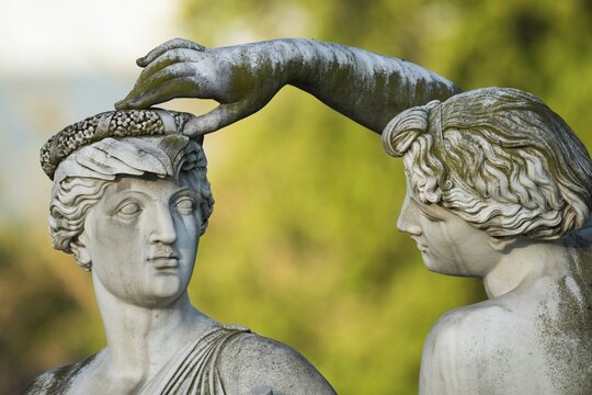 Sculpture of the charming nymphs, Natural History Museum Stuttgart, Rosenstein Castle, Rosenstein Park, Stuttgart, Baden-W&uuml;rttemberg