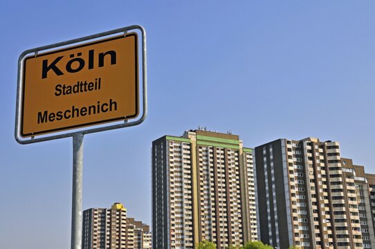 Residential tower blocks K&ouml;lnBerg, a social hotspot in the Meschenich district of Cologne, North Rhine-Westphalia, Germany