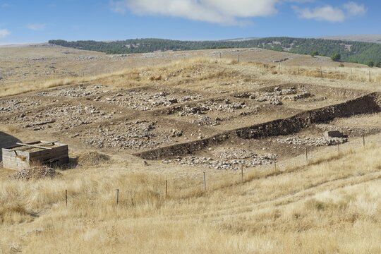 Gobekli Tepe neolithic archaeological site dating from 10 millennium BC, Excavation in progress, Potbelly Hill, Sanliurfa, Turkey