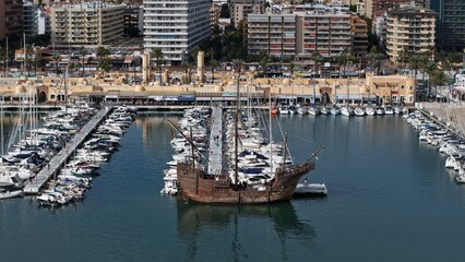 Nao Santa María en puerto de Fuengirola