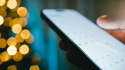 Smartphone calendar scrolling for Christmas Day