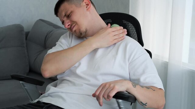 Fatigue from a sedentary lifestyle.
Health problems from sedentary work at a computer.
Lymphatic drainage body massage for muscle relaxation after a day of work.
Health, relaxation, medicine, health