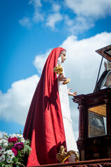 Fototapeta premium Domingo de Resurrección procesion del encuentro ILUSTRE COFRADÍA DE LA SANTA CRUZ DEL REDENTOR Y DE LA PURÍSIMA CONCEPCIÓN DE LA VIRGEN, SU MADRE (VERA CRUZ) 2025