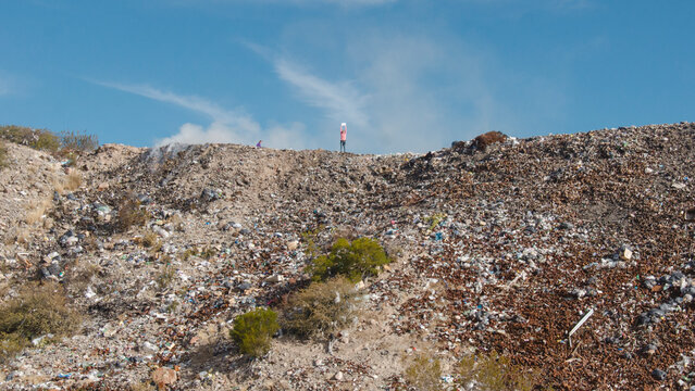 Basurales a cielo abierto en la naturaleza.