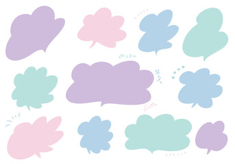 もくもくした形のカラフルなふきだしセット