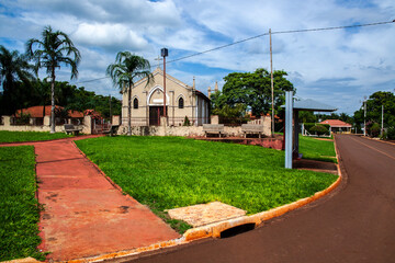 Obraz premium Historic chapel in Bairro do Pati, a rural community in Sertaozinho, founded by Italian immigrants. A symbol of faith, local history, and cultural heritage in the Brazilian countryside.