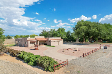 Obraz premium Charming Southwestern Style Home with Scenic Views