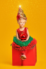 Obraz premium Lovely Christmas Girl