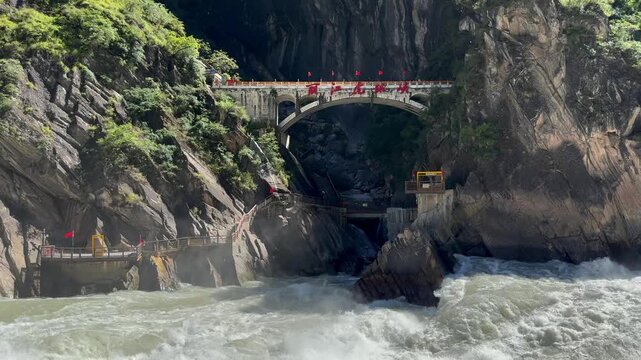 Scenic view of Tiger Leaping Gorge on the Yangtze River in Yunnan province, China.
