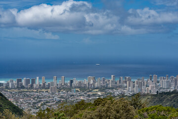 Naklejka premium In the distance is the city skyline of Honolulu. Mauʻumae Ridge Trail (Puʻu Lanipō), Honolulu, Oahu, Hawaii. Koʻolau Range(windward shield volcano). 