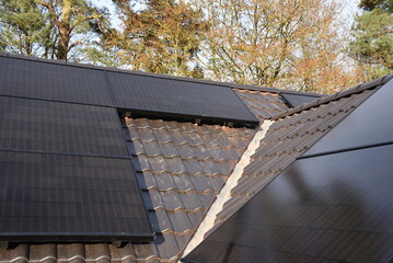 Eine neue PV Anlage auf einem Neubaudach