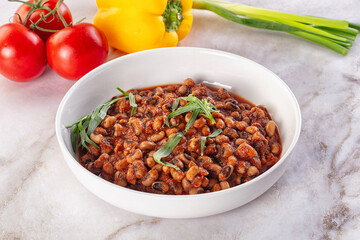 Black eye beans wutg tomato sauce