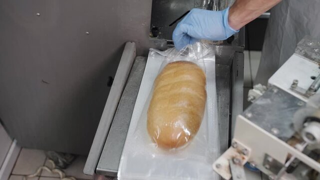 Automatic Bread Packaging Machine Sealing Fresh Bread Loaf