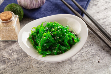Green raw chuka seaweed salad