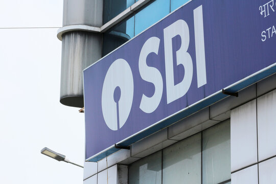  Close up of State Bank of India SBI logo and sign on a building wall in Tirupati, Andhra Pradesh, India,  November 25, 2025