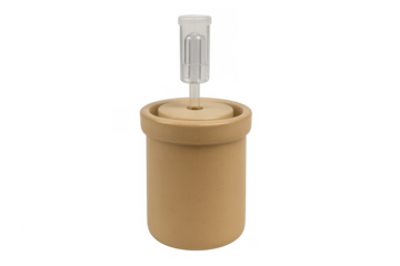 Stoneware fermentation crock with an airlock system
