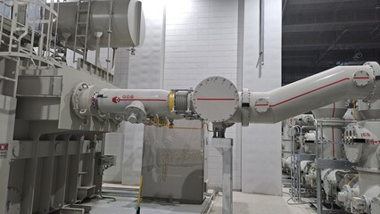 gas-insulated equipment connection to a power transformer inside a substation
