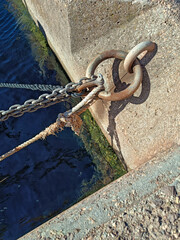 Fototapeta premium Anneau au port