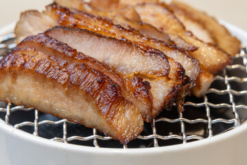 Charcoal grilled pork jowl.