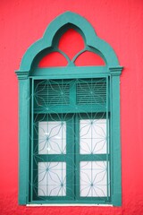 Arquitetura &eacute; a arte e a t&eacute;cnica de projetar e construir edif&iacute;cios e espa&ccedil;os, buscando integrar funcionalidade, est&eacute;tica e sustentabilidade para criar ambientes que atendam &agrave;s necessidades humanas