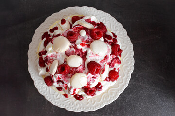 cake with raspberry