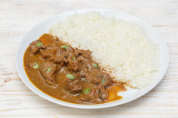 Bœuf Vidali – plat traditionnel sri-lankais épicé. Gros plan.
