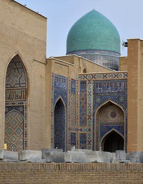 CITY OF SAMARKAND IN UZBEKISTAN WITH THE CEMETERY OF SHAH I ZINDA. ISLAMIC FUNERARY ARCHITECTURE
