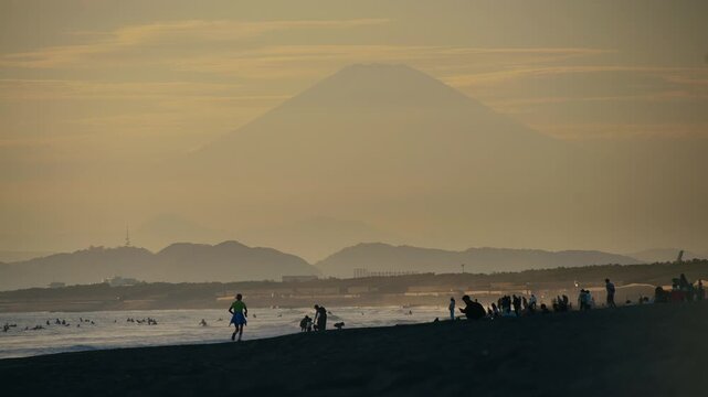 Sunset time-lapse of Mount Fuji from Chigasaki beach, Japan