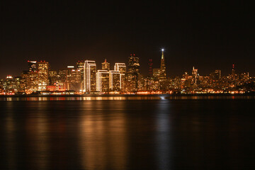 Fototapeta premium San Francisco Skyline Night Across Bay Travel Architecture