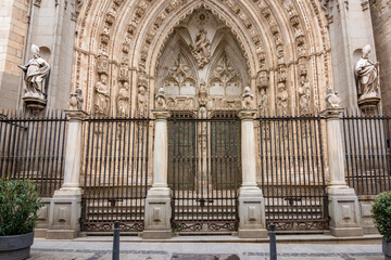 Obraz premium Portal of Lions of Toledo cathedral, Spain
