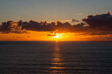 Obraz premium sunset over the sea
