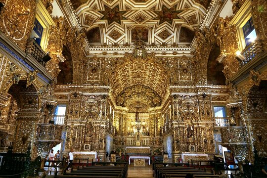 interior of the cathedral of st peter 