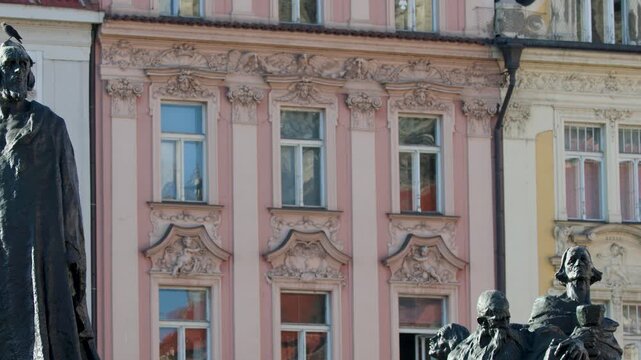 Slow Pan Across Jan Hus Memorial in Prague Old Town