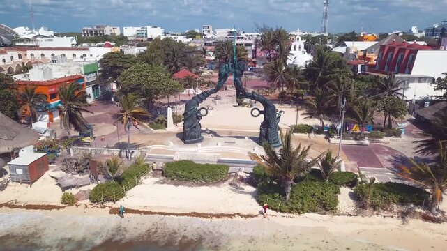 4k 24fps siren of playa del carmen in the beach of mexico