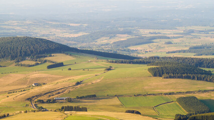 Plateaux de la Haute-Loire, observ&eacute;s depuis le Mont M&eacute;zenc