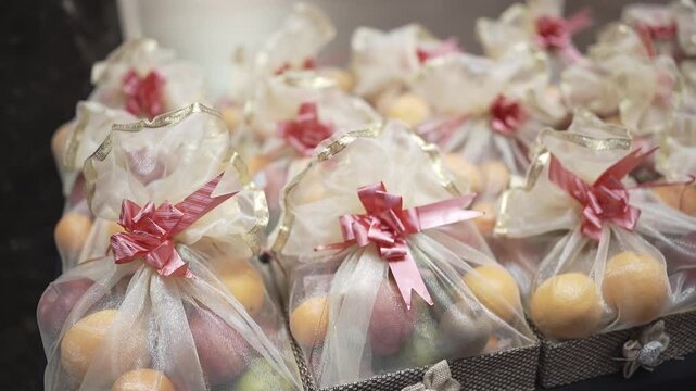 Wedding Gifts | Unique Marriage Gift Ideas, Luxury Hampers, Personalised Presents, Traditional Indian Wedding Gifts & Beautiful Gift Video