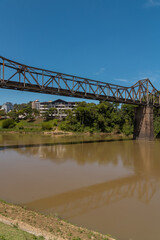 Blumenau, Santa Catarina:  Ponte Aldo Pereira de Andrade (Ponte de Ferro) sobre Rio Itajaí-açu