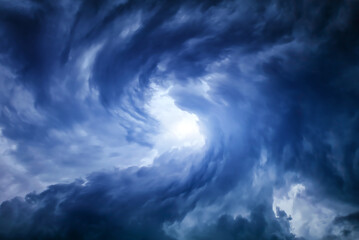 Obraz premium Blurred Swirl in the Clouds