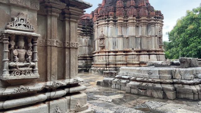 Sahastra Bahu Temple Udaipur | Ancient Sas-Bahu Temple Nagda, Intricate Carvings, Heritage Architecture, Scenic Aravalli Views & Travel Video